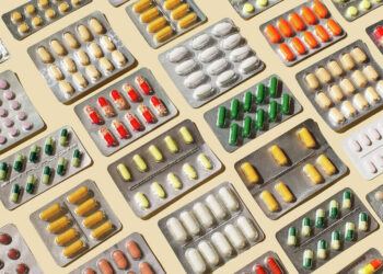 Stanford Scientist Looking To Replace Traditional Pain-killers With Cannabis Pills, See How Far He’s Come