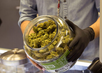 Arizona Lawmakers Proposing ‘Excessive’ Marijuana Smoke To Be Classified As A Criminal Offense